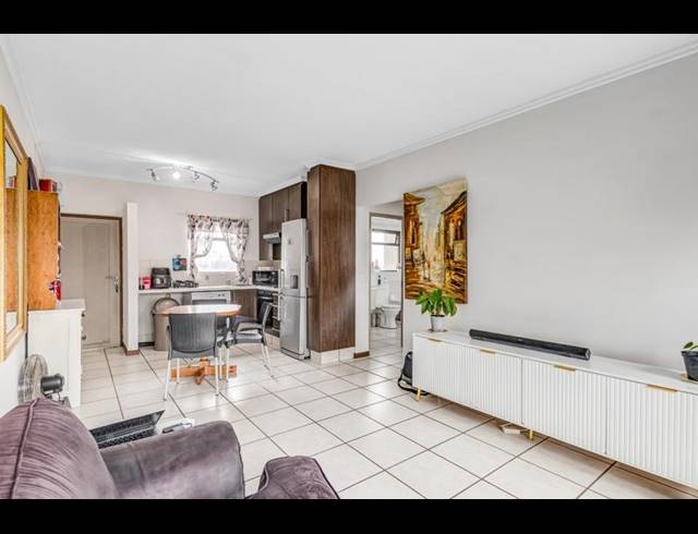 1 BEDROOM APARTMENT FOR SALE IN LONEHILL